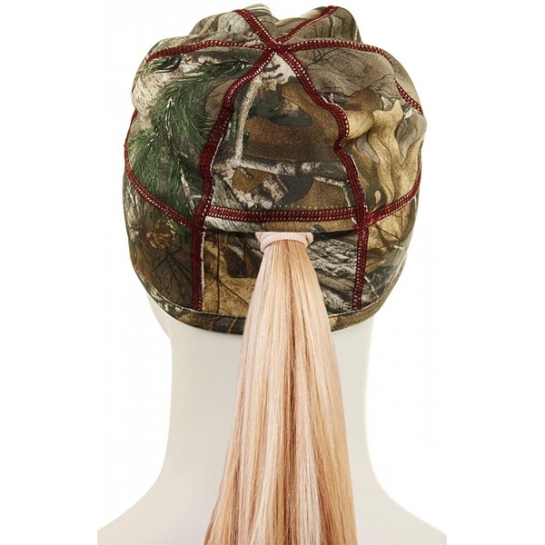 Skullies & Beanies Ladies Camo Beanie with Ponytail Hole - Realtree Xtra/Burgundy Microfleece - CM18C7EI8M6 $9.23